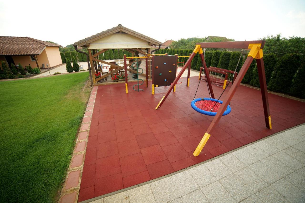 Mórahalom Relax Apartmanhaz מראה חיצוני תמונה